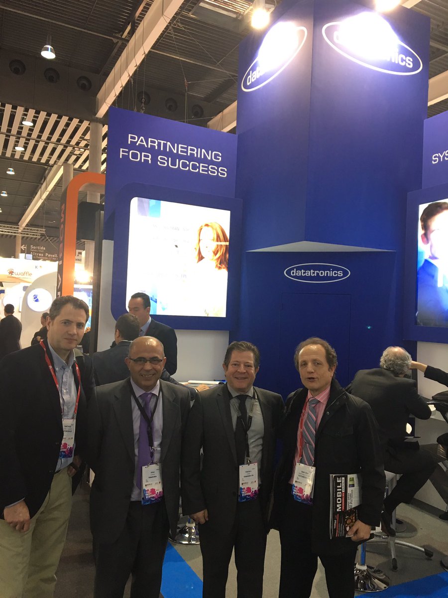 Con nuestros Partners @flopezm65 y <a href="/julilacoste/">Juli Lacoste</a> de <a href="/Datatronics_tel/">Datatronics, S.A.</a> innovando juntos para la consolidación en operadoras #MWC17