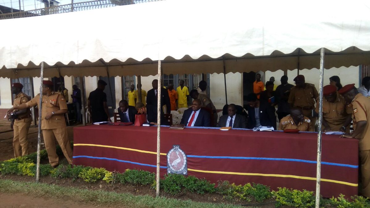 Kiberusirajje's tweet photo. The Hon.principal judge, Dr.Yorokamu bamwine, is in luzira maximum security prison for a plea bargaining monitoring and evaluation exercise https://t.co/HWZw8VDovh