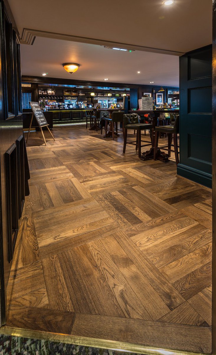 Just received our shots of JDW Brecon. #timberfloor #engineeredoak #interiordesign #Brecon #wetherspoons jackeviecollections.com/jackevie-portf…