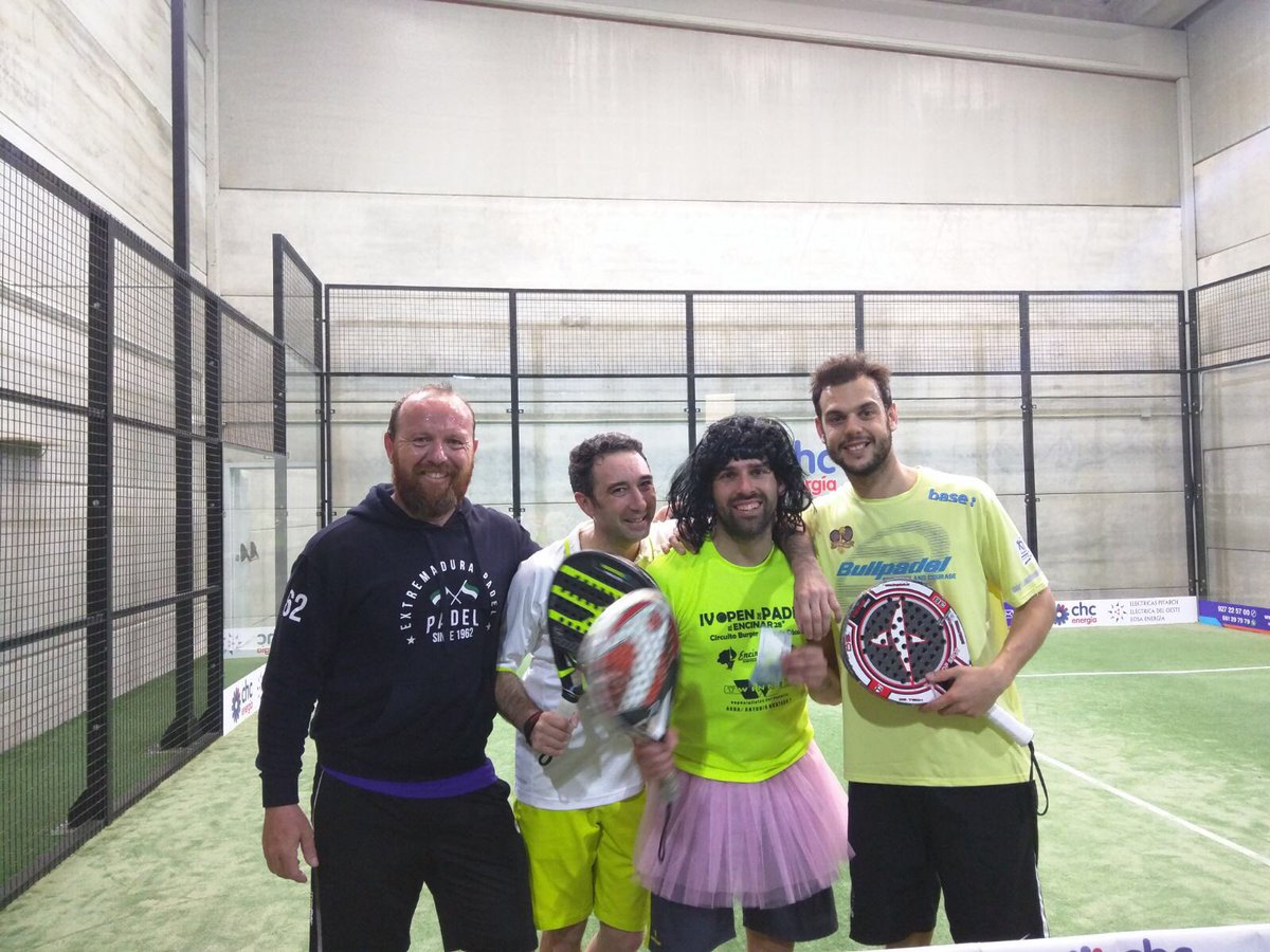 PADEL INDOOR CACERES tweet media