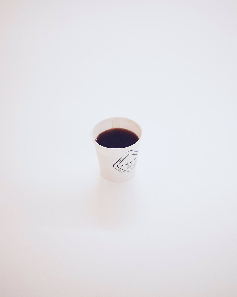 Pure #coffee to start the week ☕#specialtycoffee #coffeeshop #barcelona #mwc #mwc17 #onnacoffee