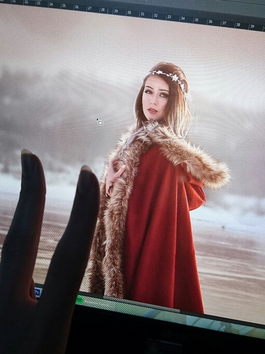 Und ihr so?  
<a href="/farbenfuchs/">𝕝𝕖𝕤𝕝𝕚𝕖 🦊</a> 💕 
#photoshop #AnnaHenatschPhotography