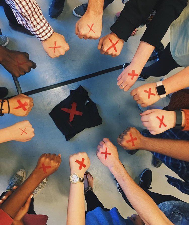 "Our lives begin to end the day we become silent about things that matter." -Martin Luther King, Jr.
❌ #enditmovement