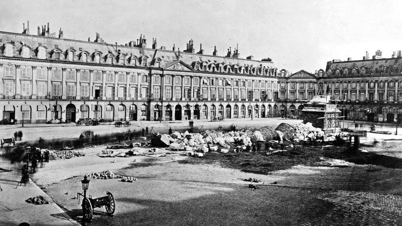 Le_Figaro_Immo's tweet photo. Il y a 146 ans... la démolition de la colonne Vendôme https://t.co/jl0heg4Cqn #retroimmo #immobilier https://t.co/5r8yH4VQ9Q