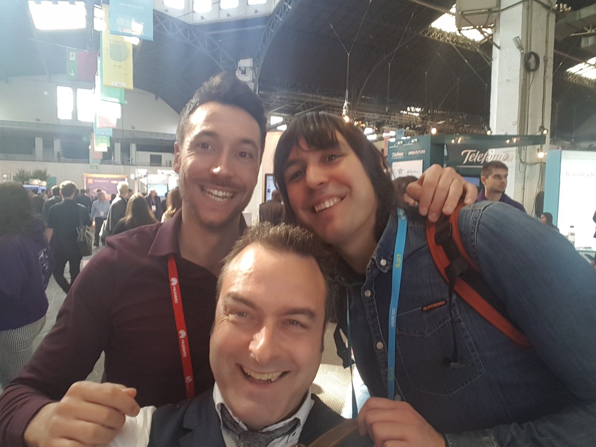 ChrisMcCullough's tweet photo. Like old times @phobeo #StuartGriffin @WayraUK #4YFN17 https://t.co/ODQUh94Tqe