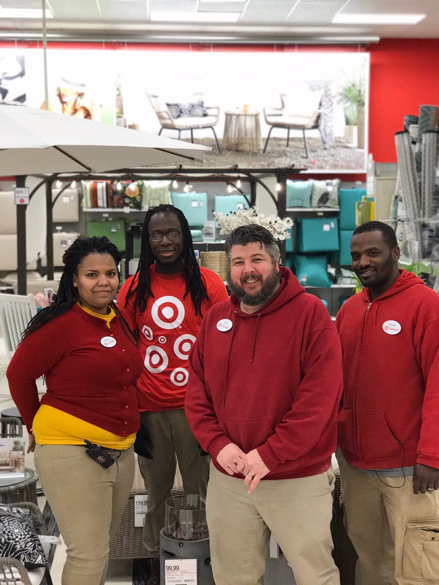 Thank you MJ, Donnell,and Raheem! Driving great guest experience from the backroom and beyond! #FriendlyinG494 #D413 @cat10jill <a href="/ALatina67/">Anthony Latina</a>