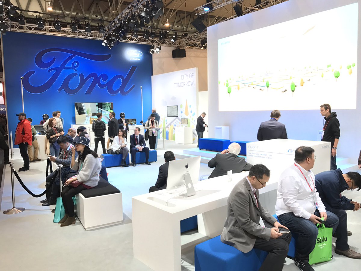 SebCouasnon's tweet photo. A Barcelone, Ford vient sans ses voitures, mais Intel avec. Va comprendre... #wmc2017 https://t.co/Cav1913ImS