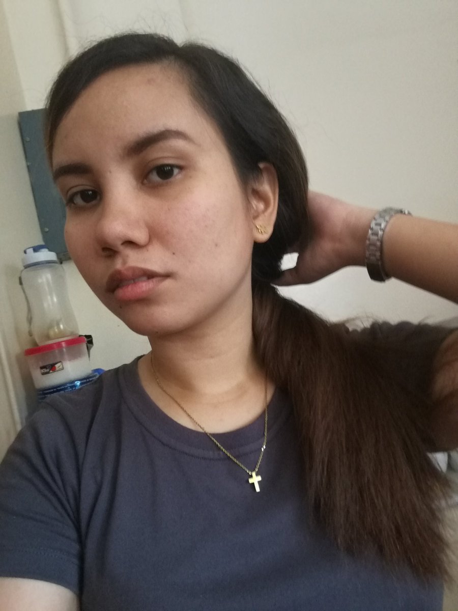 kawen__'s tweet image. Pag di mo alam na may camera pala. #defaultreaction