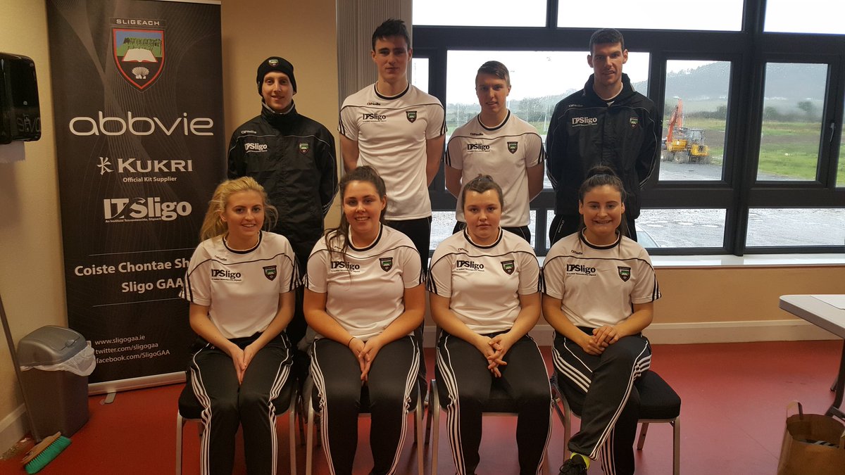 SligoGAACandG's tweet photo. It sligo coaches started today in their block of schools. Best of luck to all of them @cnmbshligigh @sligogaa @itsligo https://t.co/WCVHNkLmFA