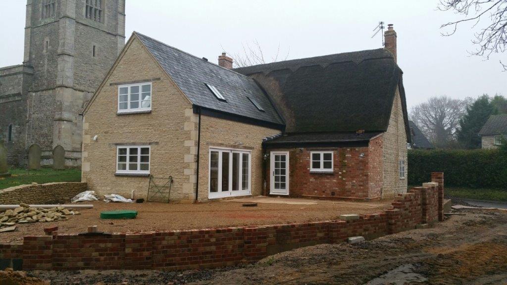 HaloBuildServ's tweet photo. Listed Building Refurb and rear extension nearly coming to an end. https://t.co/sFEmct9Hv0