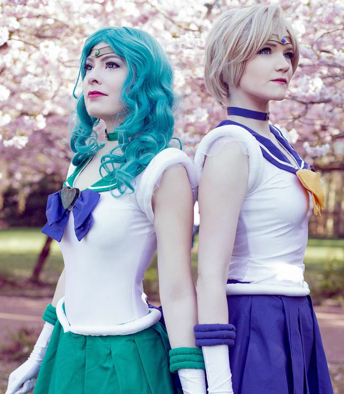 女性コスプレイヤー同士の結婚♡美しすぎるけれど、最後の1枚がズルすぎるwww