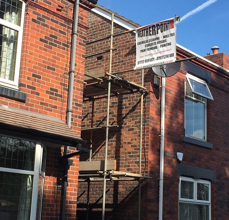 Cut And Pointed. #weatherpoint #WorkHard 🏠👷🏼👀