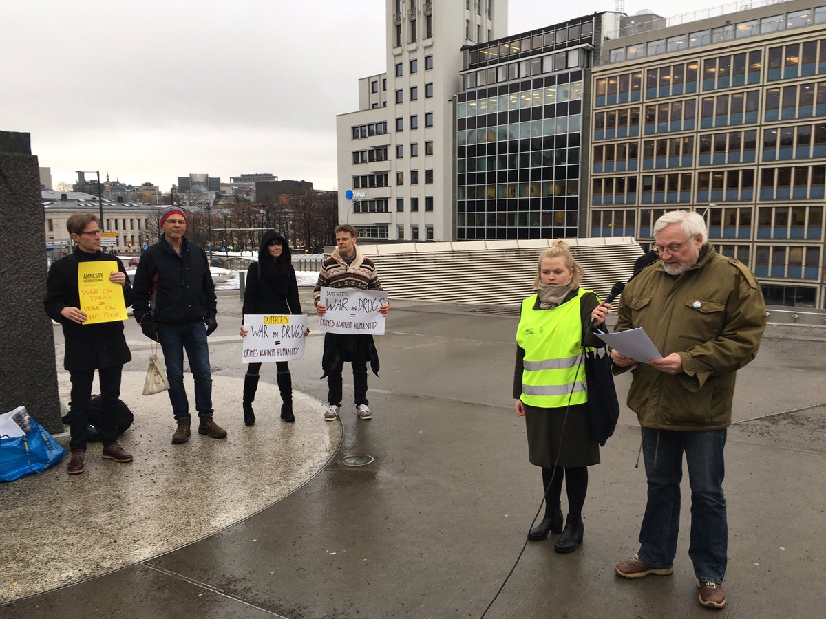Amnesty_Norge's tweet photo. - Verdenssamfunnet kan ikke la dette skje, sier Lars Gule om masseslakt av folk pรฅ Filippinene. #stopdontshoot https://t.co/FIztXhhejO