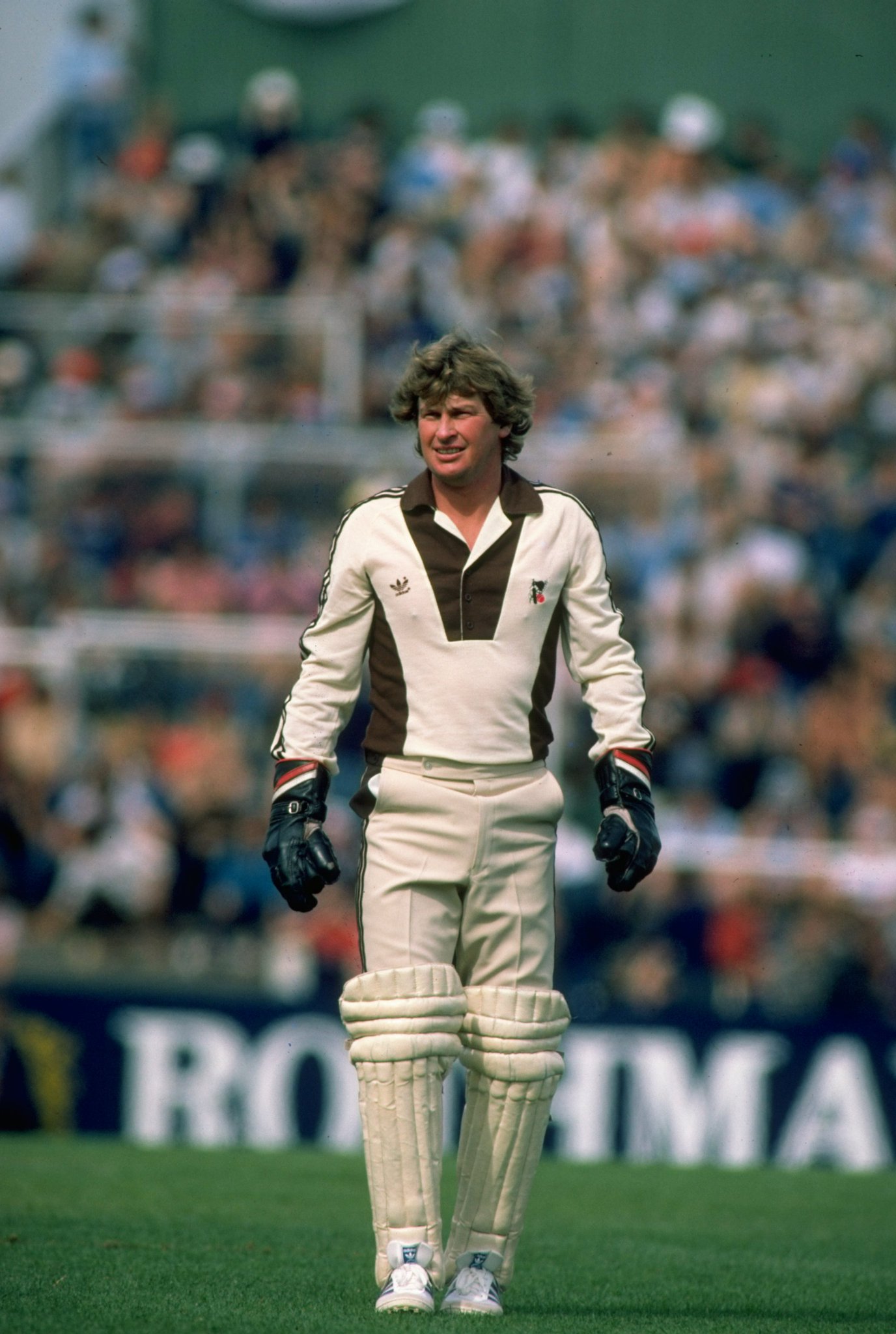 He took 176 dismissals in Tests and 86 in ODIs as wicketkeeper for New Zealand - Happy 60th Birthday to Ian Smith! 