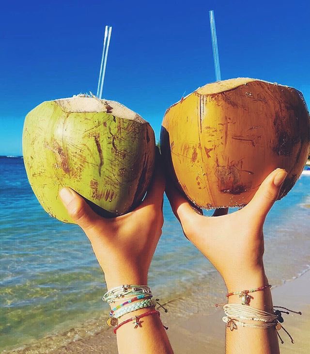 PuraVidaRepTess's tweet photo. Use the code "TessaRhodus20" for 20% off your whole purchase at @puravidabrac today! ☀️🌸🌴🌊 https://t.co/TE0AmTjEFj