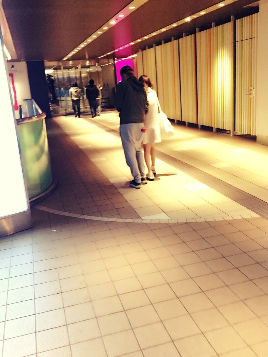j31_kasuju's tweet photo. 「藤ヶ谷りか」じゃなれなくなったら「中井りか」になった途端尻軽になったの？？wwwwwwwwwwwwwww https://t.co/Od4NZfEHmi