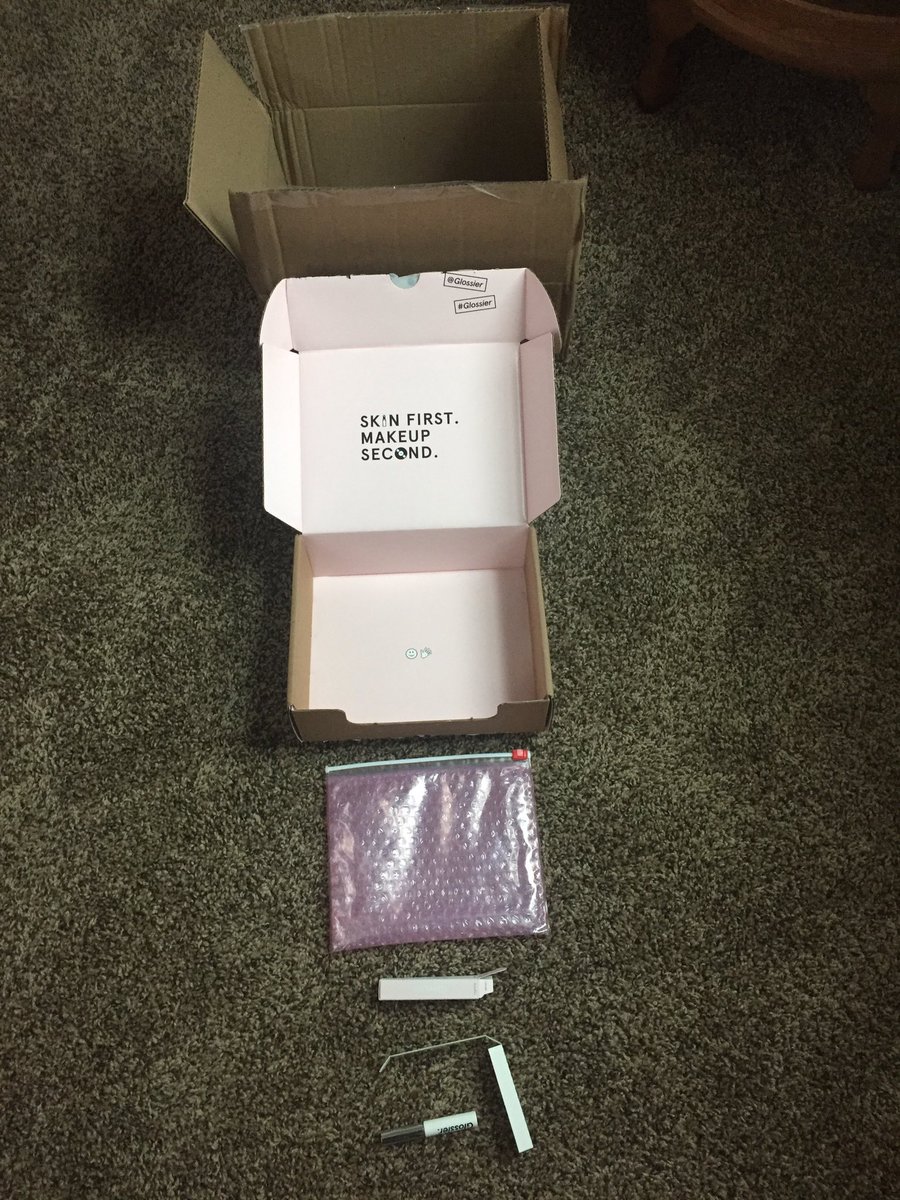 chrstned's tweet photo. @glossier I ordered #boybrow and was shocked to see the huge box(es) it came in. This doesn't feel like beauty IRL. What's the deal? https://t.co/3722gbOIKm