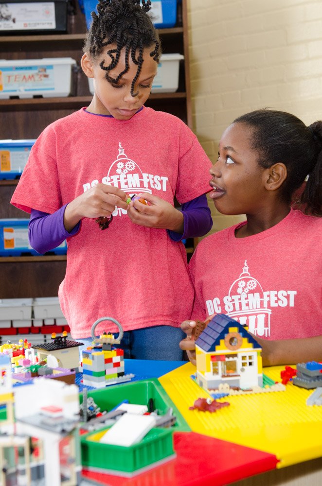 dcstemfest's tweet photo. We thank all of our students and exhibitors for being a part of this celebration of STEM. #DCSTEM17  #DCSTEMFEST https://t.co/q24x5nkYUR