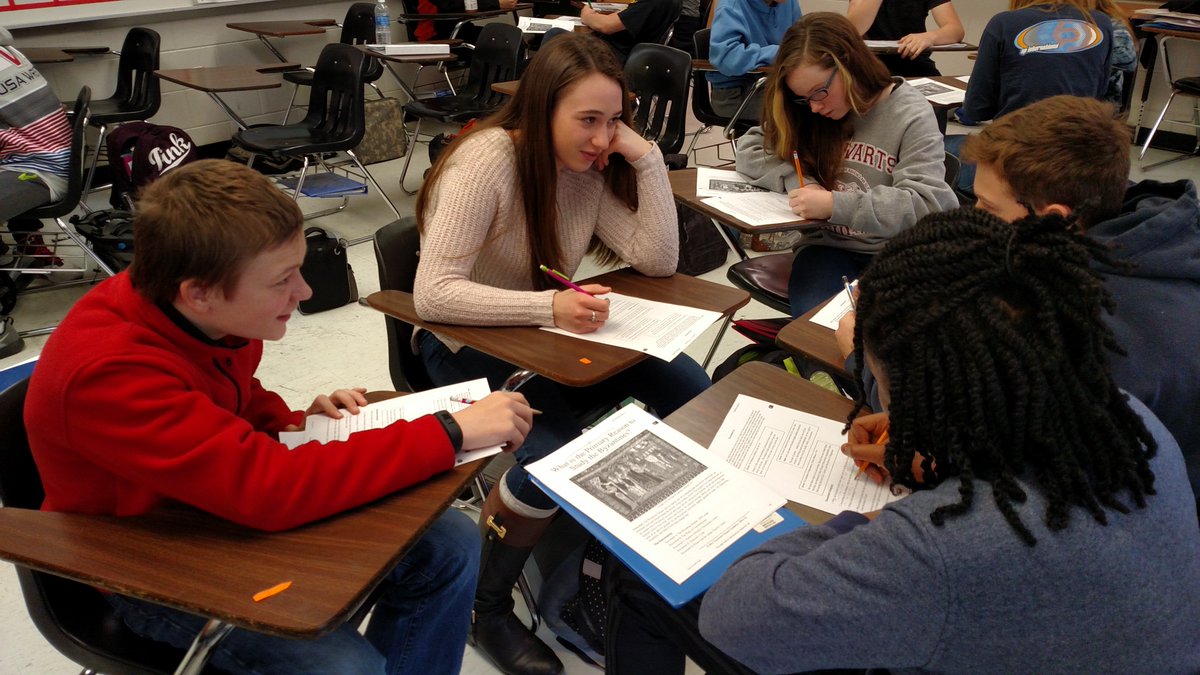 PCPS2S's tweet photo. Mr. Leech's World History I students working together to tackle a document based question (evidence-based, argument writing). https://t.co/ypqpz8XhNa
