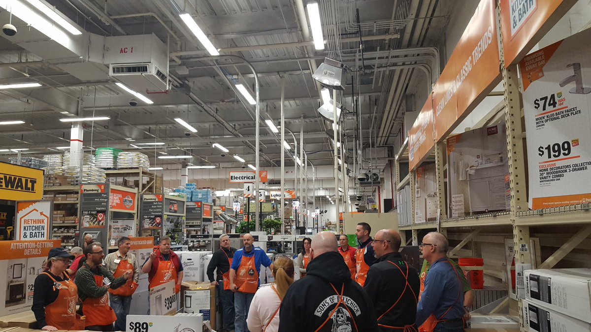 jenns2614's tweet photo. Happy Monday Kick off meeting!! Congrats to DH John for 5 leads last week! Over 80 leads &amp; measures from the store! Great job team!! https://t.co/WIKZydIO5L