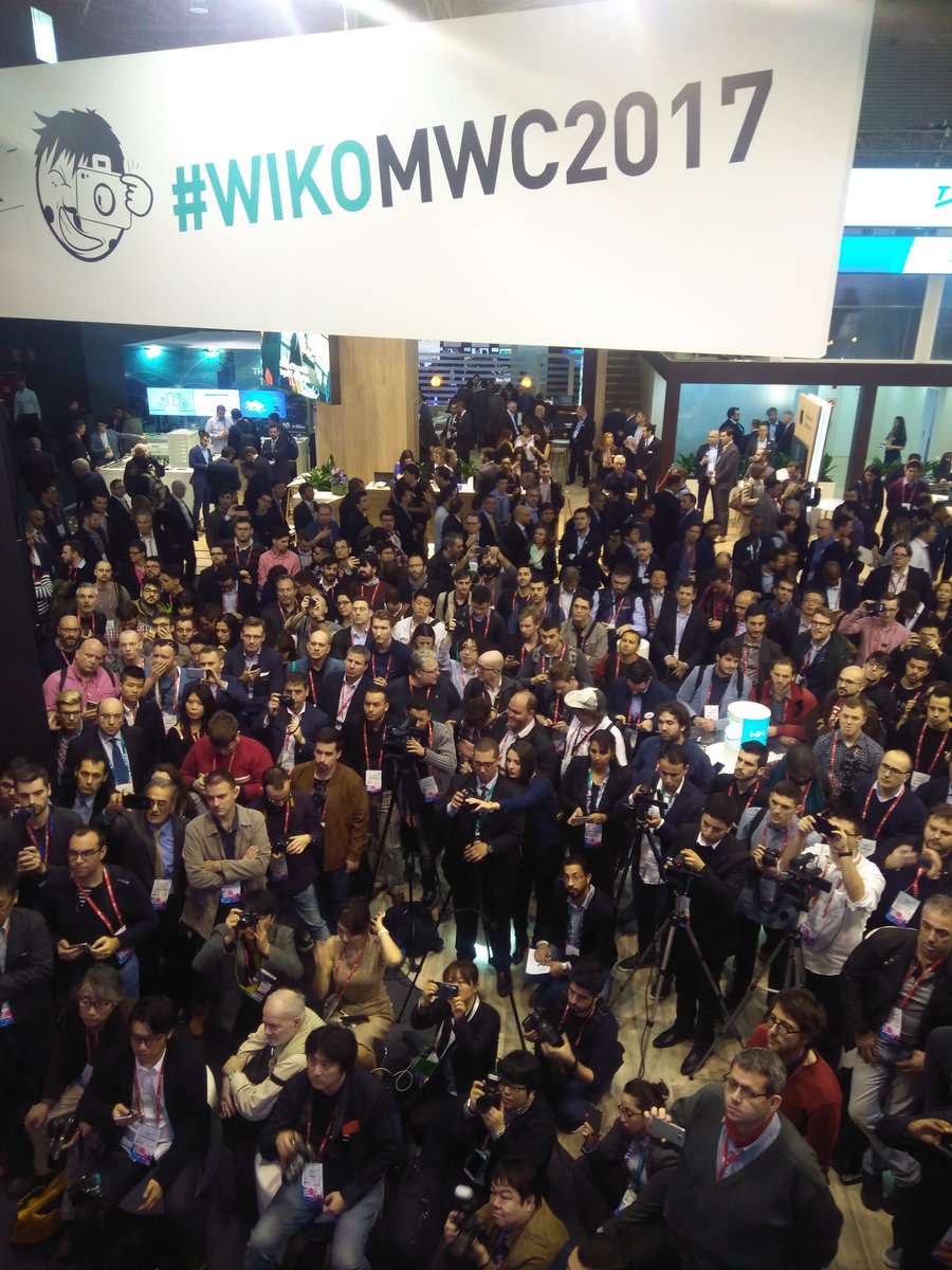 RodolpheRoux's tweet photo. Is #wiko ร smart brand ? ;-) #launch new mobile ! #somanyinfluencers #mwlive #mwc17 https://t.co/2BDq1jIn57