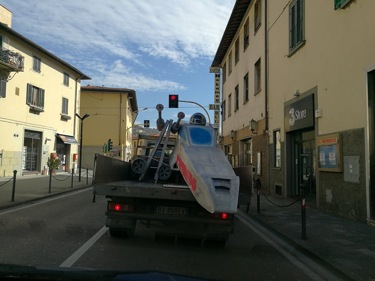 ProlocoPsieve's tweet photo. Work in progress! Vi aspettiamo domani per il #Carnevale dei Ragazzi di #pontassieve! https://t.co/EGT6mOLvxU