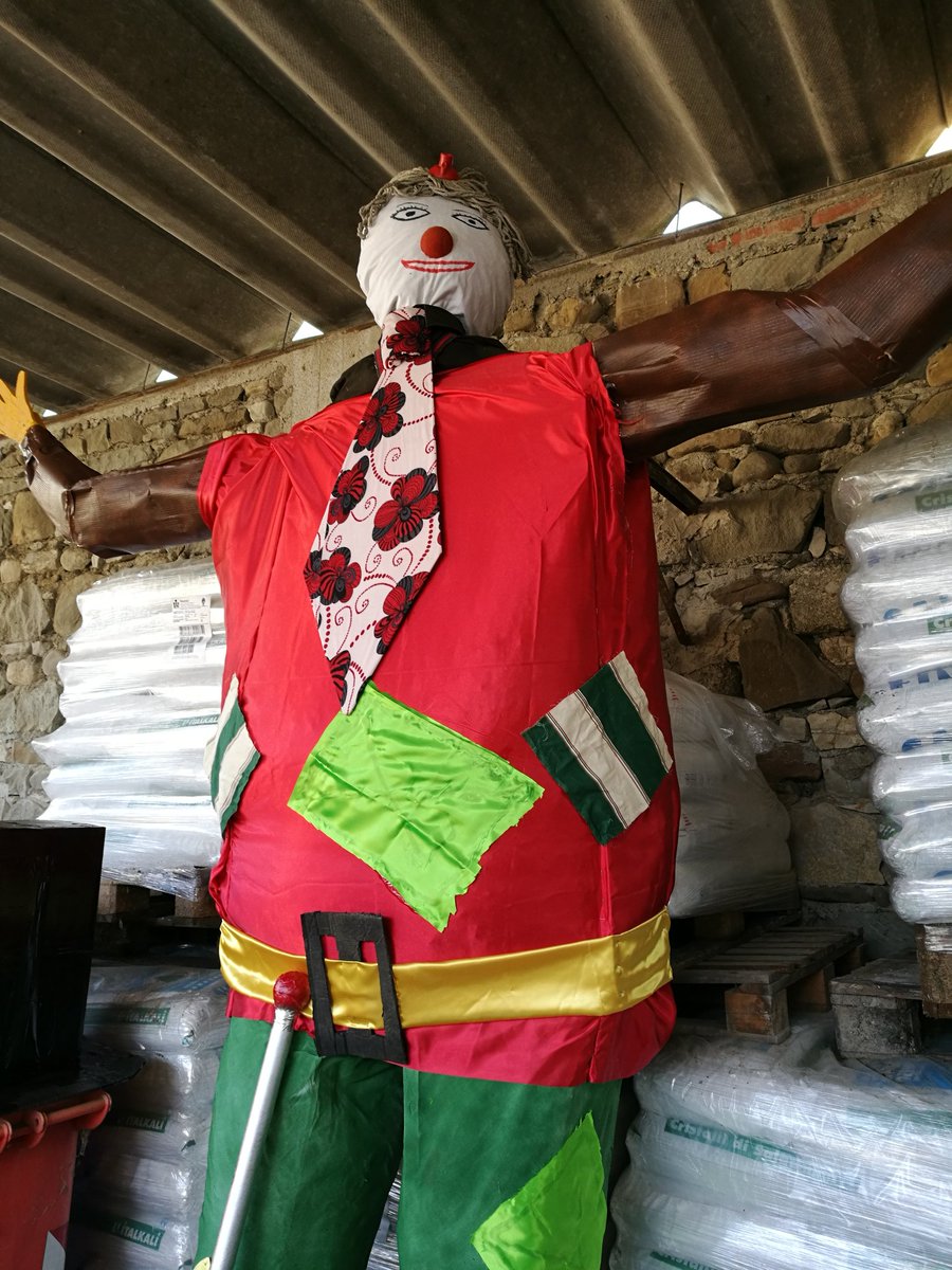 Work in progress! Vi aspettiamo domani per il #Carnevale dei Ragazzi di #pontassieve!