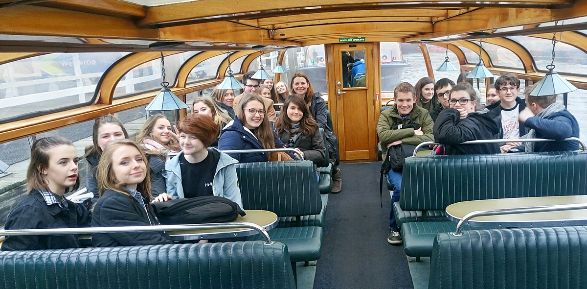 BryntirionART's tweet image. Amsterdam Canal Cruise #WeDon&apos;tWalk #BridgeOverload #CheckOutThatGable #TeamArt