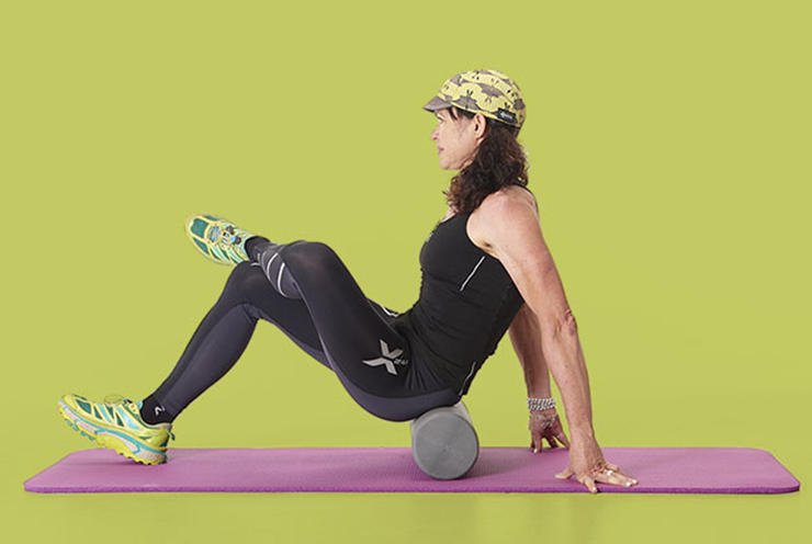 runnersworld's tweet image. Foam rolling moves for every muscle in your body: spr.ly/60158Vf4t via @BicyclingMag