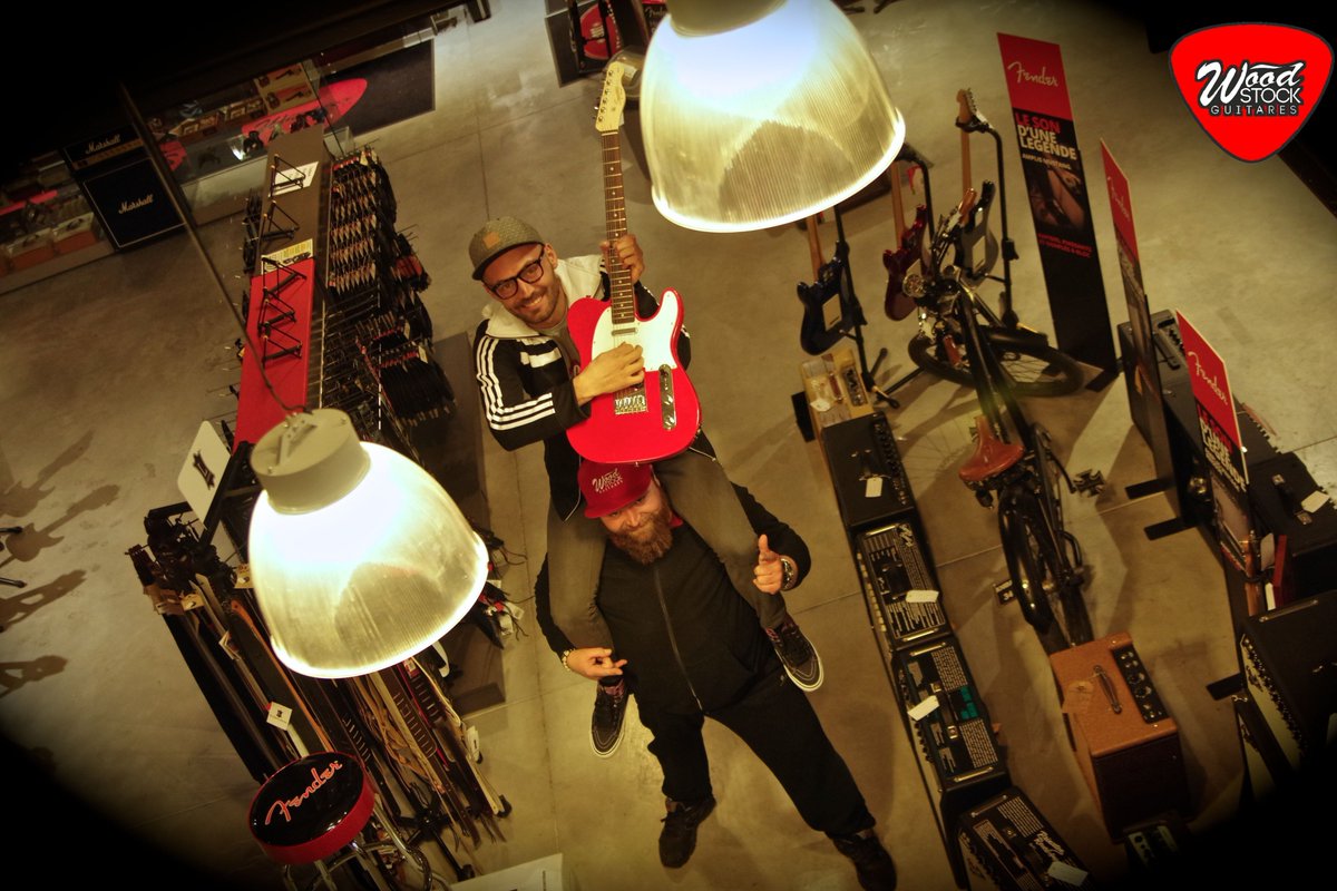 stand up for <a href="/Fender/">Fender</a> <a href="/FenderFrance/">Fender France</a> at <a href="/WoodStock_fr/">Wood Stock Guitares</a> Ensisheim