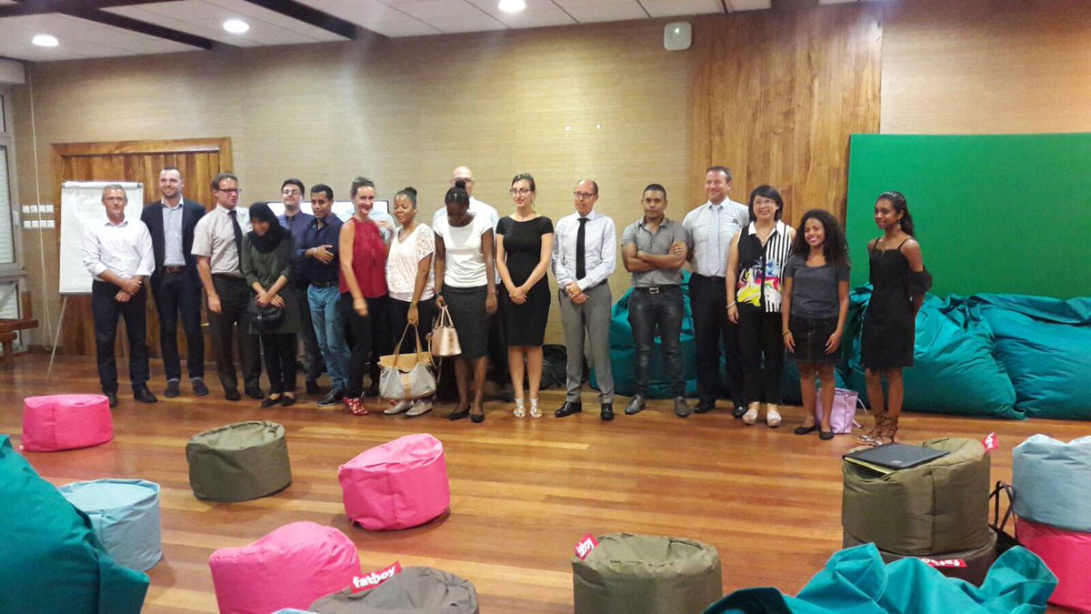 NQTasso's tweet photo. Première rencontre parrains/jeunes au Crédit Agricole de la Réunion. #RevelateurDeTalents https://t.co/mzJ5SKgNji