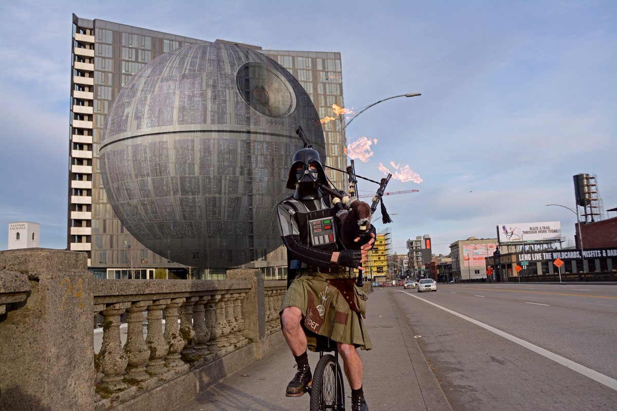 TheUnipiper's tweet photo. Death Star show actual size. #KeepPortlandWeird #MakePortlandWeirdAgain #Unipiper #Portland #PDX #DowntownPDX https://t.co/yeLSfOaZFT
