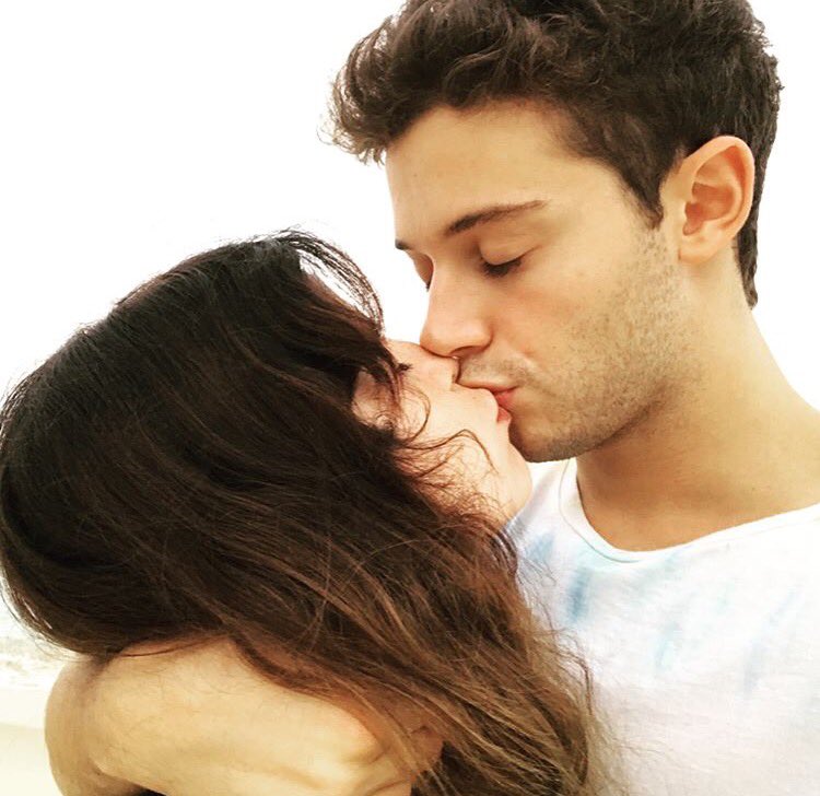 MicaMayorga_O's tweet photo. A pesar de todos los obstáculos que tenemos que pasar, seguimos juntos y amándonos como el primer día, te amo ♥️ https://t.co/j9WYcMrVi4