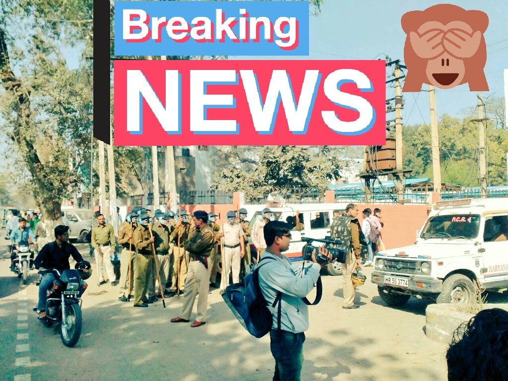 MehtaSumeet1987's tweet photo. #Extensionlecturers ye kaisi ldai h,,Srkar itni kyo ghbrai h,,kya hmne banduk uthai h,,jo itni police bulai h @PMOIndia @ndtv @ANI_news https://t.co/pcwr1uWdtD