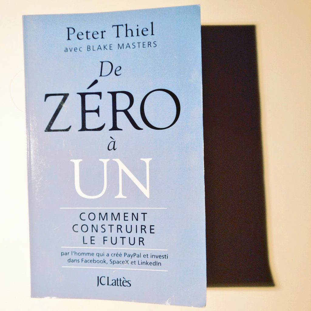 pierreberanger's tweet photo. Challenge #2booksamonth ! Zero to one by Peter Thiel #paypal #SpaceX #LinkedIn https://t.co/ORtvYOgJYR