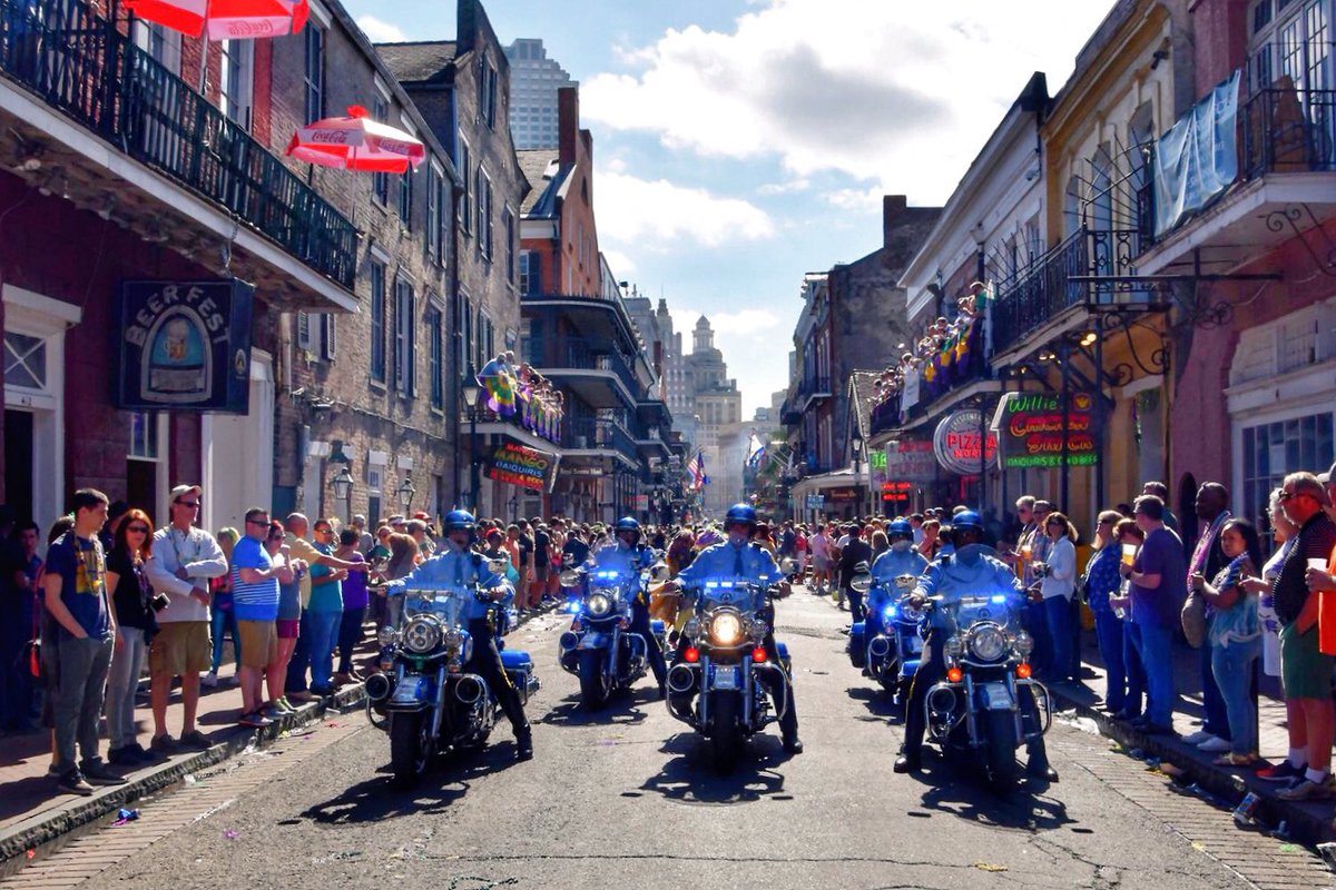 DavidMora's tweet image. Thank you to the unsung heroes of #NOLAMardiGras, @NOPDNews. We appreciate you! 👮‍♀️🎭👮 #followyournola #thankyounopd