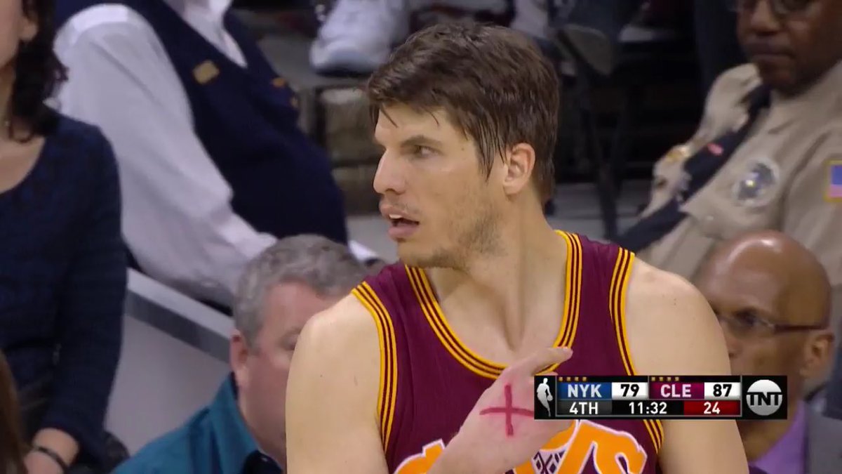 Aderin メロの正直さを 好きじゃないファンがいるのかな あとシーズン23試合 ノアが手術で離脱し ブランドンジェニングスは自ら去っていった Nykはシーズン前にキャンプ契約していたチェイソンランドルを迎えた どうなるかわからんけど 見届けたい