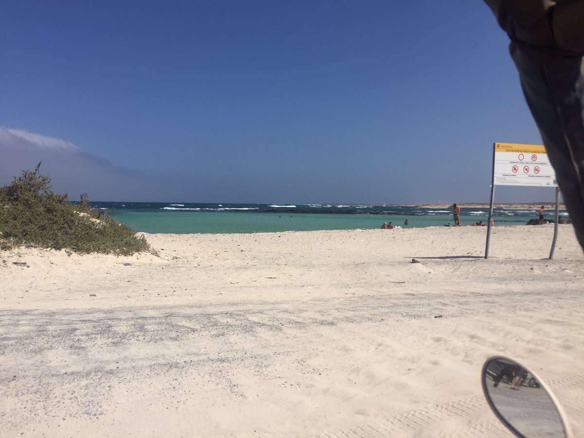 shonajolley's tweet photo. Please take me away #sunneeded https://t.co/bFQT1Ic7mv