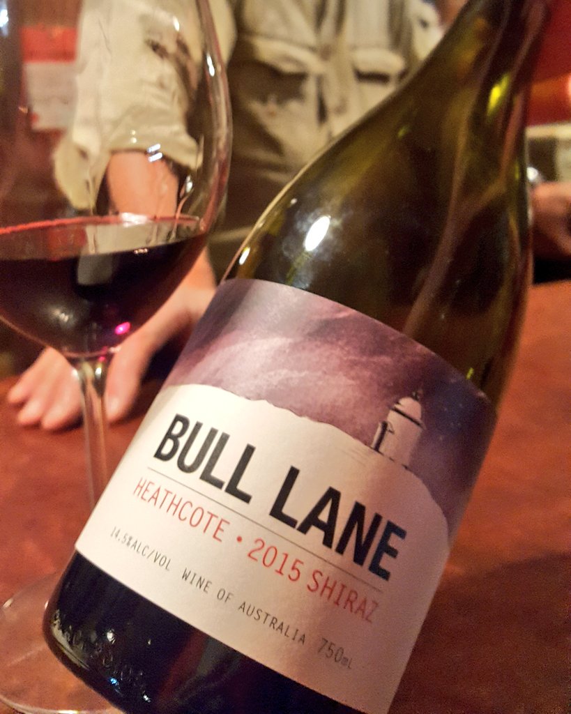 Bull Lane Heathcote Shiraz 2015 <a href="/BullLaneWineCo/">Bull Lane Wine Co</a> @WinesHeathcote <a href="/winewankers/">The Wine Wankers 🍾🤛🎉🥂</a> #wine #aussiewine Some tasty wines coming out of Heathcote. BT