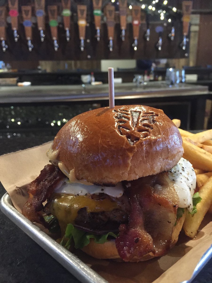 HeathenFeralPub's tweet photo. Meet Feral's Dirty Burger!

Angus beef, ham, bacon, a fried egg w/ cheese, lettuce tomato, onion and garlic aioli on a brioche bun. https://t.co/ApDSp9LdVz