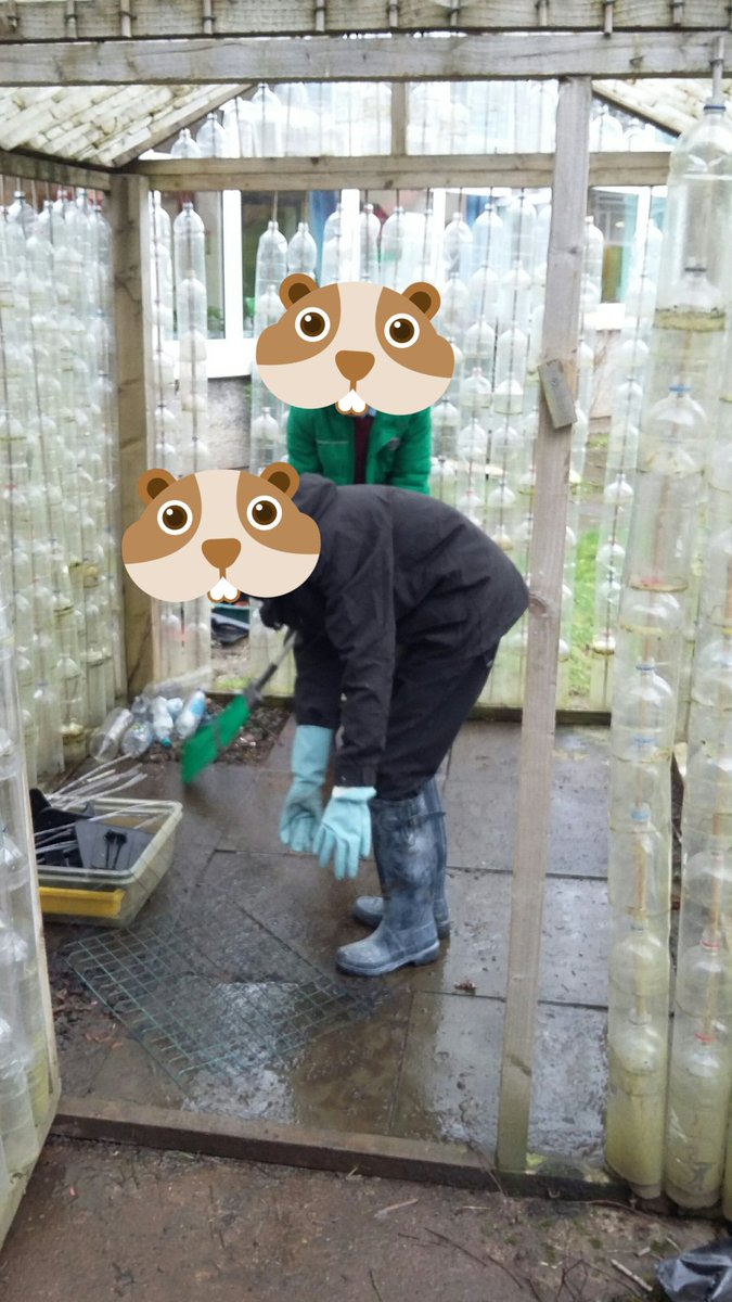 MISScoolscience's tweet photo. Helping out in the greenhouse! #superhardwork #messing round with light in photos 😁 https://t.co/WQvmrQ0vI4