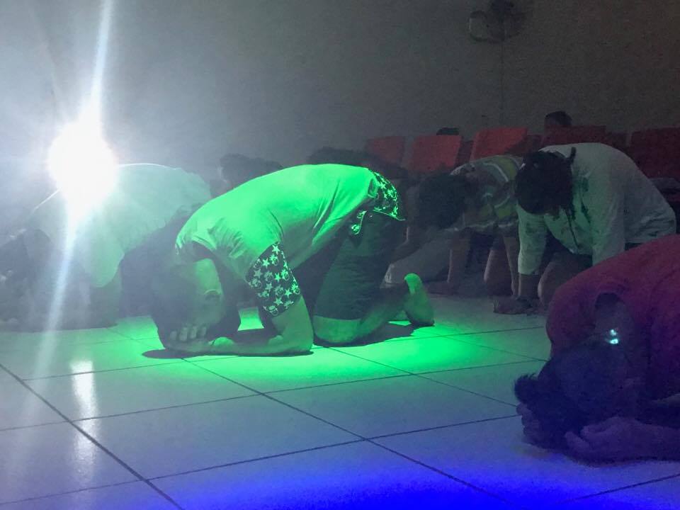 SNT_FOZ's tweet photo. É assim que passamos nosso carnaval adorando a Deus. #mehorcoisa #adoraraDeus #SNTFOZ #arenajovem https://t.co/yyLjFFqmC9