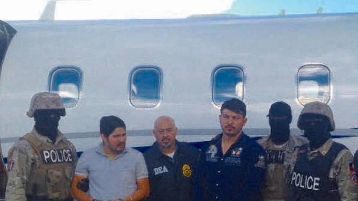 vetehugo's tweet photo. #27FPuebloRebelde Golpistas asesinos, que roban a la Nación! #NoOlvidamos https://t.co/vDY9KVPSwe
