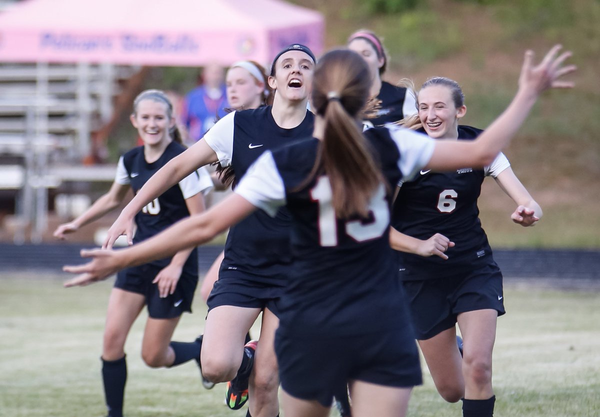 PrepsNow's tweet photo. N&amp;O TRIANGLE CONFERENCES GIRLS SOCCER PREVIEW
#CAP8  #SWAC  #PAC6  #GNRC  #TwoRivers3A  #Big8  #NCAC  #TISAC #EPIC2A
https://t.co/04fHuyFZI5 https://t.co/OCJj7tOcZA