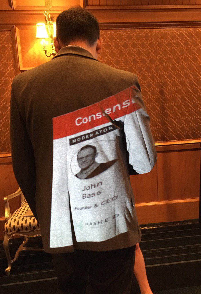 miltcapps's tweet photo. .@JohnGBass is tireless advocate 4 @HashedHealth -he's everywhere! @Hyperledger #distmarkets @hashed_corey @bdmoyer https://t.co/L8x8SolLW3
