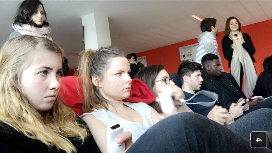 Astralopitekk's tweet photo. Place aux choses sérieuses ! #adcbds https://t.co/o7X2vZGLwx