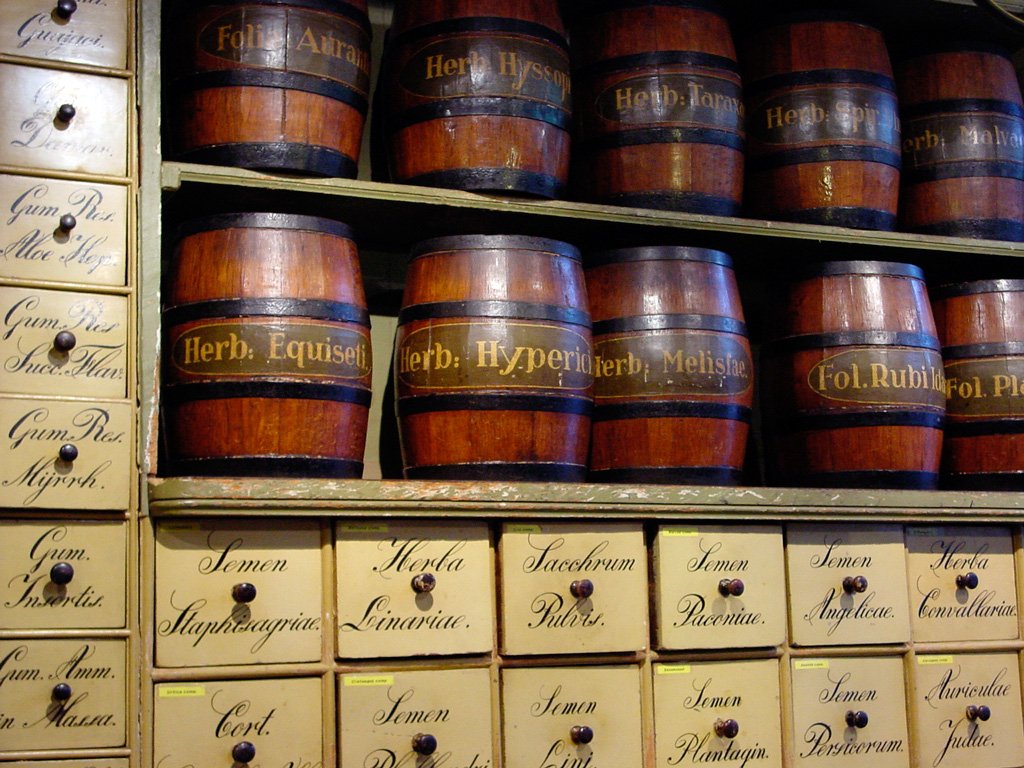 #Landelijk: commotie: voortbestaan eeuwenoude drogisterij Jacob Hooy in #Amsterdam wordt bedreigd! bit.ly/2lgWgc8