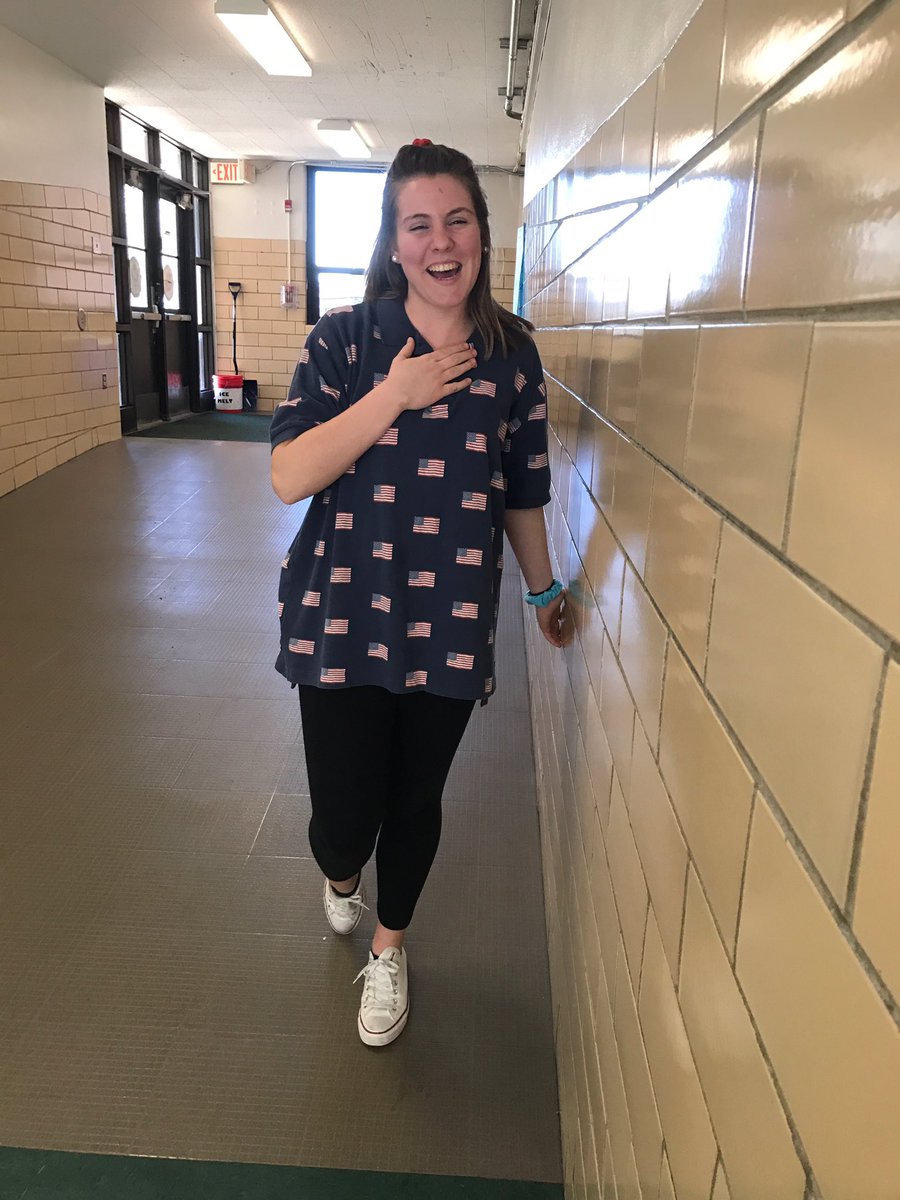 LHSspiritcourt's tweet photo. God bless America and god bless @meggmartt in her dad's flag shirt🇺🇸 Vote for ya girl https://t.co/7WbtW73BOD