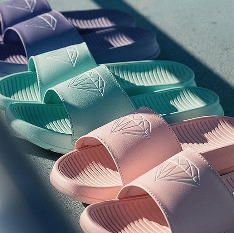 Our Fairfax Slide is now available in new colors exclusively <a href="/zumiez/">Zumiez 🌮</a> retailers 💎