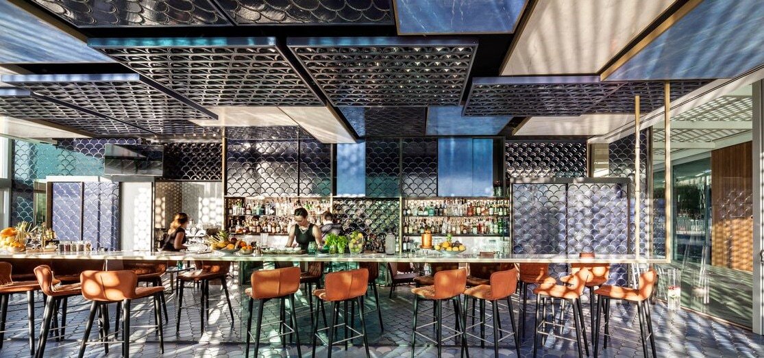 DestDelicious's tweet image. We visit Blue Wave #bar in #Barcelona - the coolest place in town. @VisitBCN_EN #barcelonabars #barcelonacocktails ow.ly/ozXw309phbr
